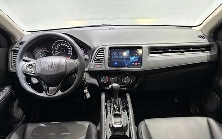 Honda Vezel, 2022 год, 1 420 000 рублей, 9 фотография