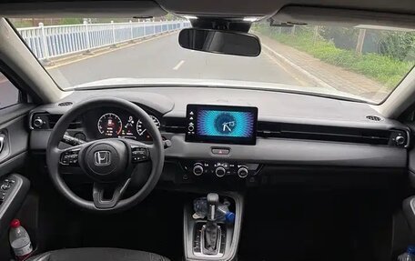 Honda Vezel, 2023 год, 1 420 000 рублей, 8 фотография