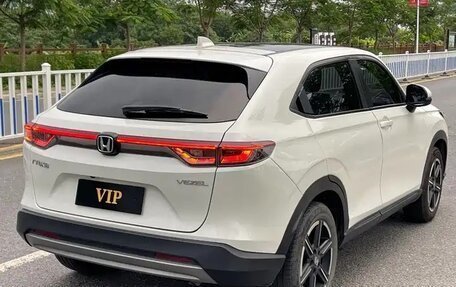 Honda Vezel, 2023 год, 1 420 000 рублей, 4 фотография