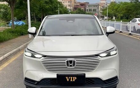 Honda Vezel, 2023 год, 1 420 000 рублей, 2 фотография