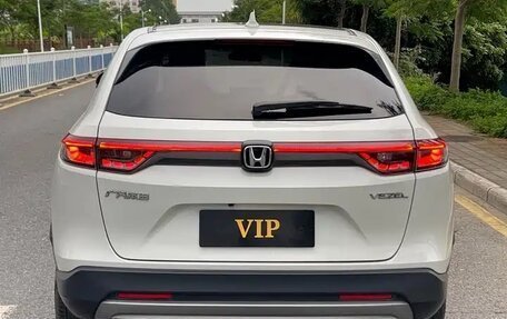 Honda Vezel, 2023 год, 1 420 000 рублей, 5 фотография