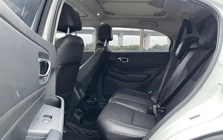 Honda Vezel, 2023 год, 1 420 000 рублей, 13 фотография