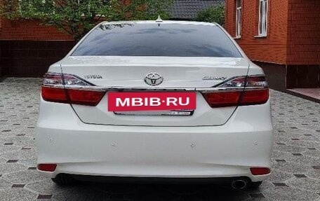 Toyota Camry, 2016 год, 2 350 000 рублей, 3 фотография