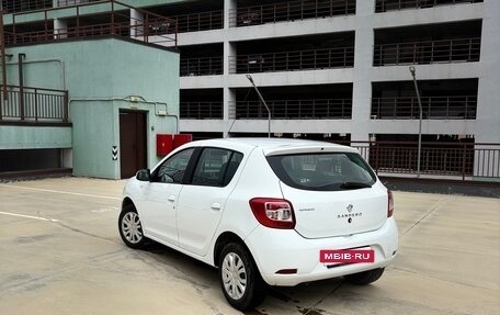 Renault Sandero II рестайлинг, 2015 год, 820 000 рублей, 4 фотография