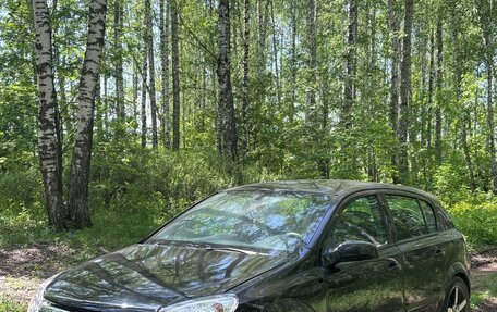 Opel Astra H, 2004 год, 270 000 рублей, 2 фотография