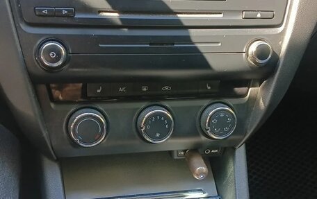 Skoda Octavia, 2014 год, 900 000 рублей, 4 фотография