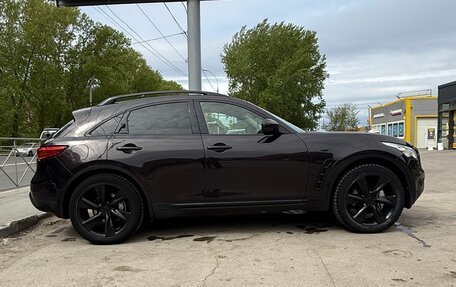Infiniti QX70, 2014 год, 2 700 000 рублей, 6 фотография