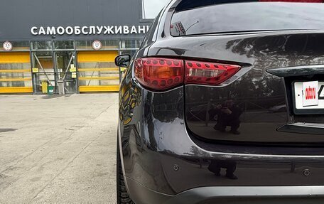 Infiniti QX70, 2014 год, 2 700 000 рублей, 8 фотография