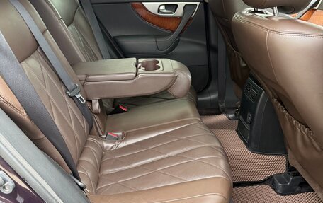 Infiniti QX70, 2014 год, 2 700 000 рублей, 17 фотография