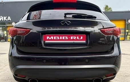 Infiniti QX70, 2014 год, 2 700 000 рублей, 7 фотография