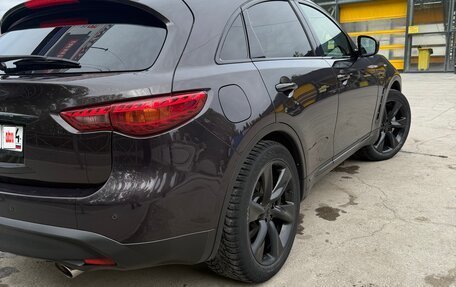 Infiniti QX70, 2014 год, 2 700 000 рублей, 13 фотография