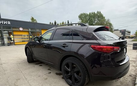 Infiniti QX70, 2014 год, 2 700 000 рублей, 14 фотография