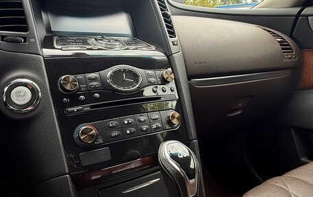 Infiniti QX70, 2014 год, 2 700 000 рублей, 27 фотография