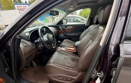 Infiniti QX70, 2014 год, 2 700 000 рублей, 23 фотография