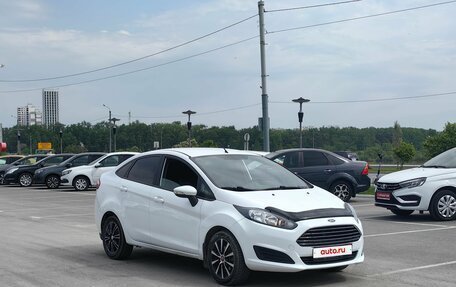Ford Fiesta, 2015 год, 549 000 рублей, 2 фотография