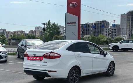 Ford Fiesta, 2015 год, 549 000 рублей, 3 фотография