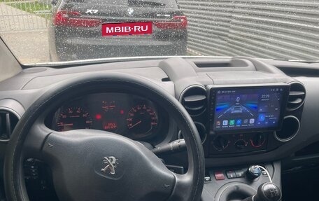 Peugeot Partner II рестайлинг 2, 2016 год, 980 000 рублей, 10 фотография