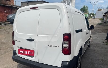 Peugeot Partner II рестайлинг 2, 2016 год, 980 000 рублей, 6 фотография