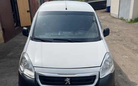 Peugeot Partner II рестайлинг 2, 2016 год, 980 000 рублей, 2 фотография