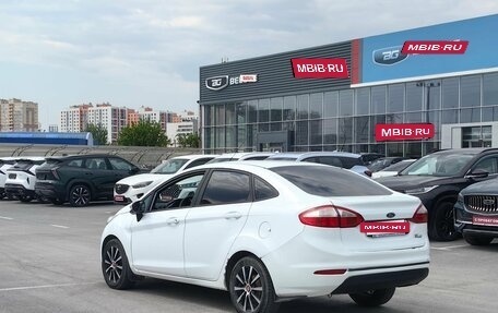Ford Fiesta, 2015 год, 549 000 рублей, 4 фотография