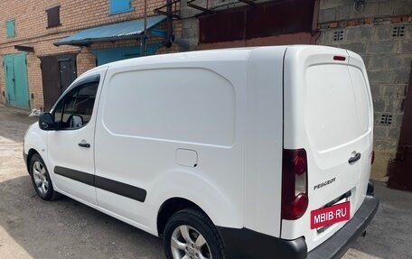 Peugeot Partner II рестайлинг 2, 2016 год, 980 000 рублей, 5 фотография