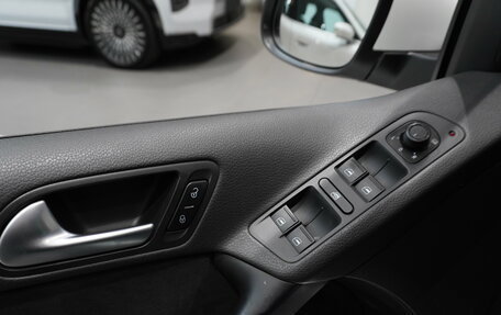 Volkswagen Tiguan I, 2016 год, 1 800 000 рублей, 21 фотография