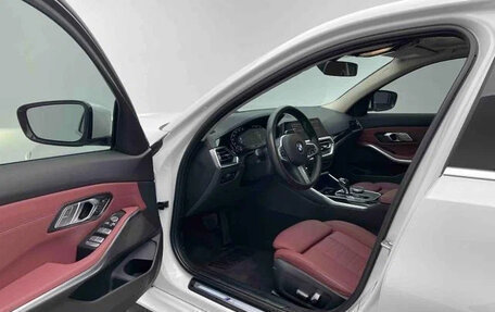 BMW 3 серия, 2022 год, 2 700 000 рублей, 8 фотография