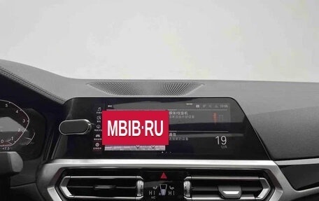 BMW 3 серия, 2022 год, 2 700 000 рублей, 13 фотография