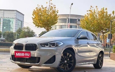 BMW X2, 2021 год, 1 580 000 рублей, 3 фотография