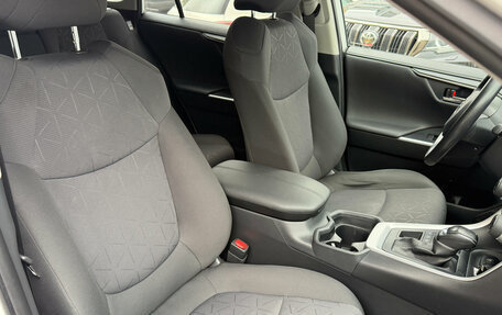 Toyota RAV4, 2020 год, 3 189 000 рублей, 10 фотография
