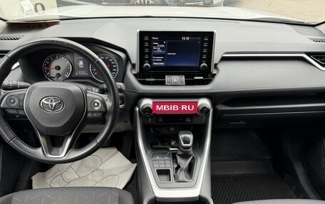 Toyota RAV4, 2020 год, 3 189 000 рублей, 8 фотография