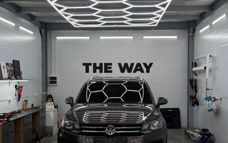 Volkswagen Touareg III, 2012 год, 2 950 000 рублей, 3 фотография