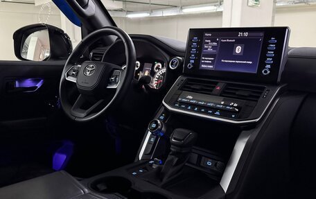 Toyota Land Cruiser, 2022 год, 10 300 000 рублей, 20 фотография