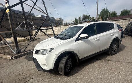 Toyota RAV4, 2015 год, 2 050 000 рублей, 4 фотография