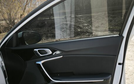 KIA cee'd III, 2019 год, 1 950 000 рублей, 24 фотография