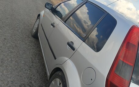 Ford Fiesta, 2005 год, 300 000 рублей, 5 фотография