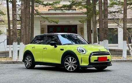 MINI Hatch, 2023 год, 2 314 000 рублей, 4 фотография