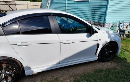 Chevrolet Cruze II, 2010 год, 790 000 рублей, 8 фотография