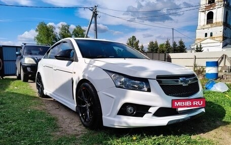 Chevrolet Cruze II, 2010 год, 790 000 рублей, 7 фотография