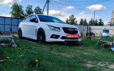 Chevrolet Cruze II, 2010 год, 790 000 рублей, 4 фотография
