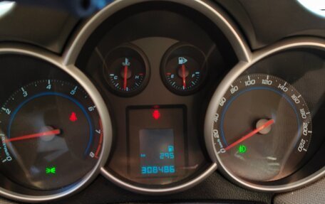 Chevrolet Cruze II, 2010 год, 790 000 рублей, 18 фотография