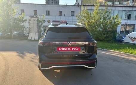 Volkswagen Tiguan, 2024 год, 4 450 000 рублей, 3 фотография