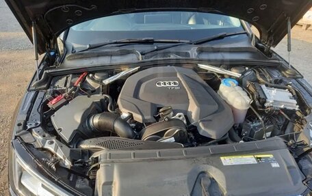 Audi A4, 2018 год, 1 730 000 рублей, 10 фотография