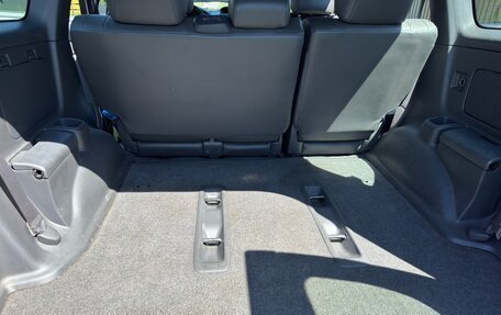 Toyota Land Cruiser Prado 120 рестайлинг, 2007 год, 2 050 000 рублей, 21 фотография