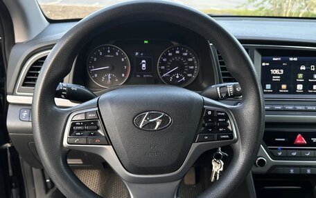 Hyundai Elantra VI рестайлинг, 2017 год, 1 300 000 рублей, 6 фотография