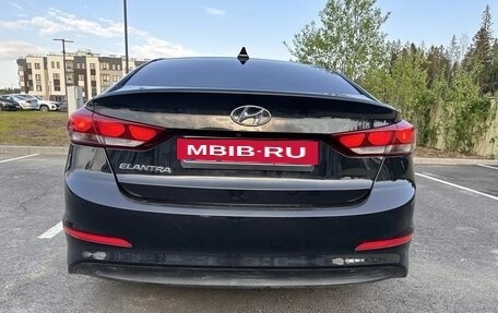 Hyundai Elantra VI рестайлинг, 2017 год, 1 300 000 рублей, 15 фотография