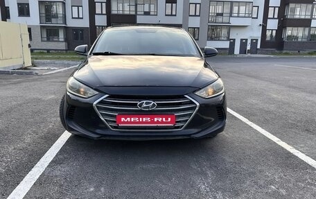 Hyundai Elantra VI рестайлинг, 2017 год, 1 300 000 рублей, 16 фотография