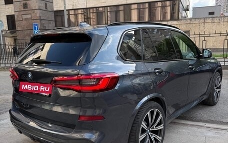 BMW X5, 2019 год, 5 990 000 рублей, 3 фотография