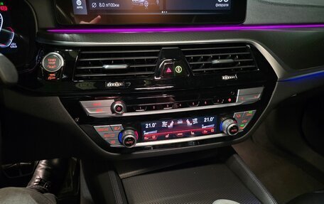 BMW 5 серия, 2021 год, 6 850 000 рублей, 8 фотография