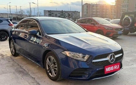 Mercedes-Benz A-Класс, 2022 год, 1 750 000 рублей, 1 фотография